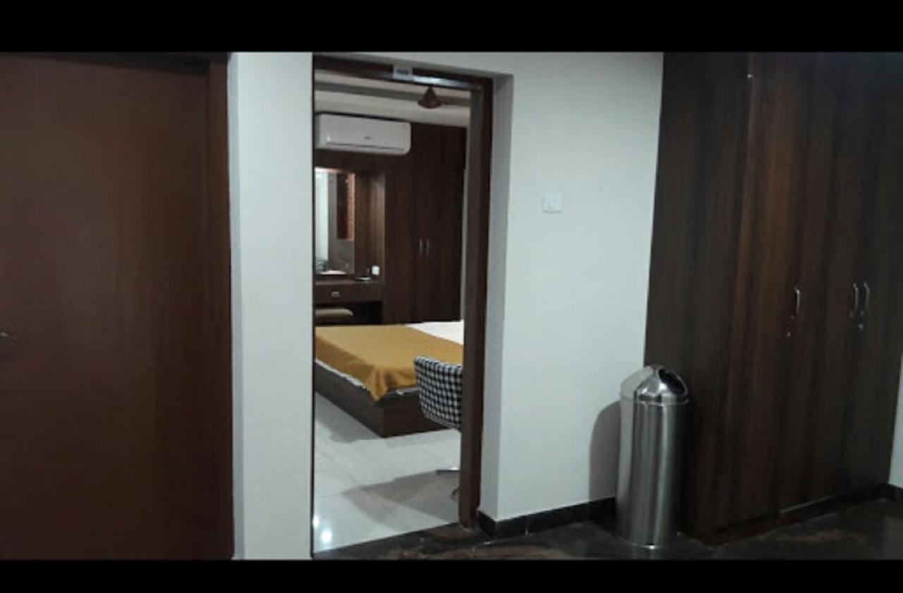 Ambāsamudram Hotel Gowri Sankar المظهر الخارجي الصورة
