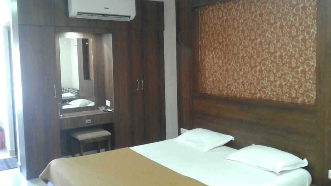 Ambāsamudram Hotel Gowri Sankar المظهر الخارجي الصورة