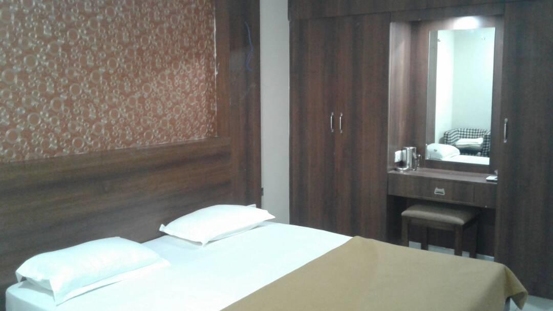 Ambāsamudram Hotel Gowri Sankar المظهر الخارجي الصورة