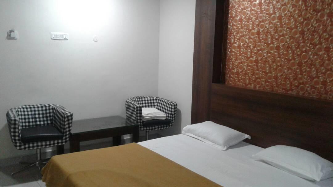 Ambāsamudram Hotel Gowri Sankar المظهر الخارجي الصورة